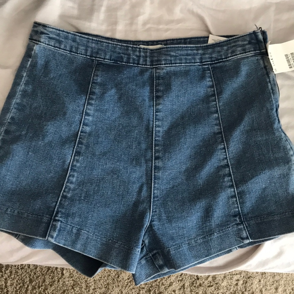High Waisted Jean Short